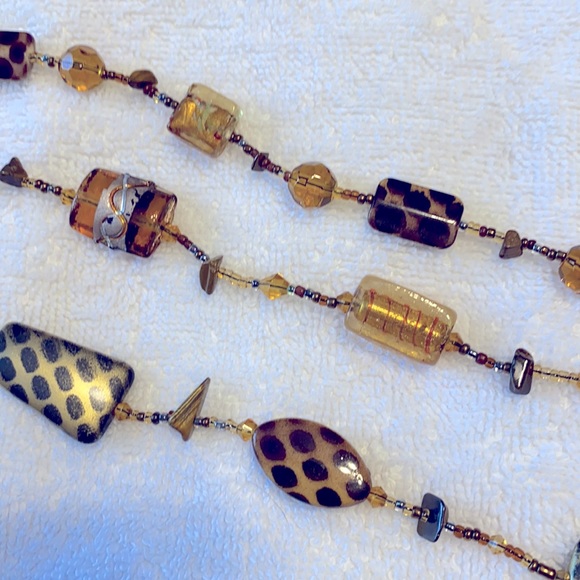 Fashion Jewelry Set - Necklace & Earrings - Picture 8 of 8